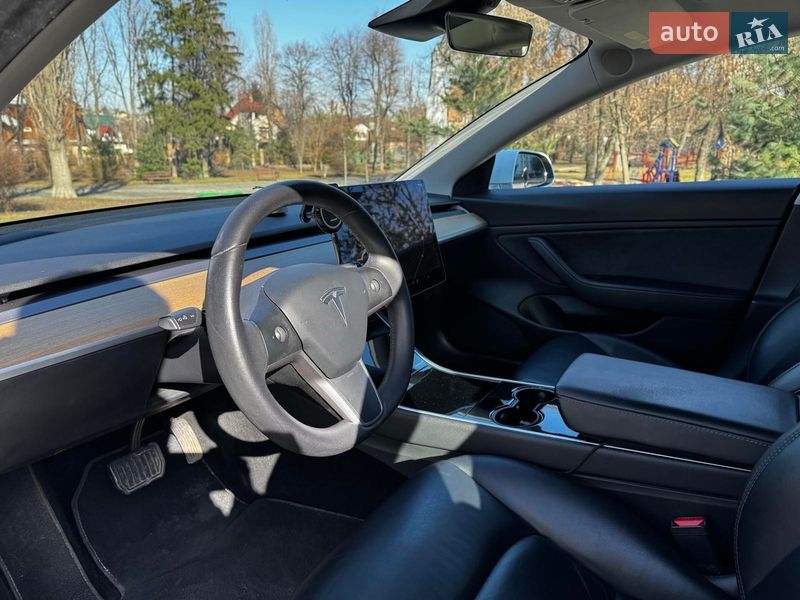 Седан Tesla Model 3 2020 в Киеве фото 19 Седан Tesla Model 3 2020 в Киеве