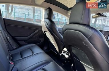 Седан Tesla Model 3 2020 в Киеве