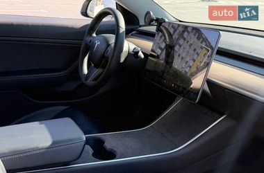 Седан Tesla Model 3 2019 в Києві