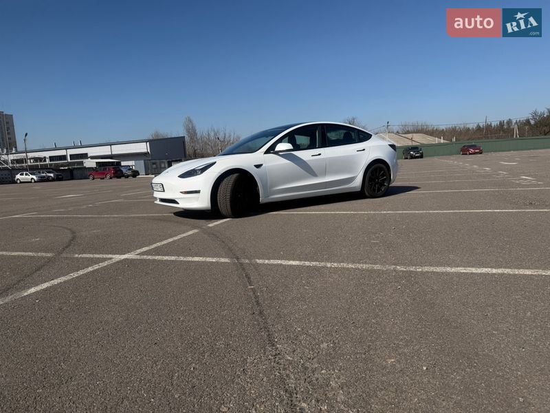 Седан Tesla Model 3 2022 в Києві фото 12 Седан Tesla Model 3 2022 в Києві