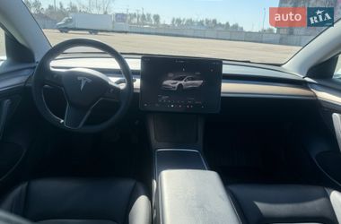 Седан Tesla Model 3 2022 в Киеве