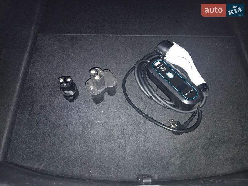 Седан Tesla Model 3 2019 в Запоріжжі фото 23 Седан Tesla Model 3 2019 в Запоріжжі