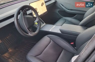 Седан Tesla Model 3 2025 в Полтаві