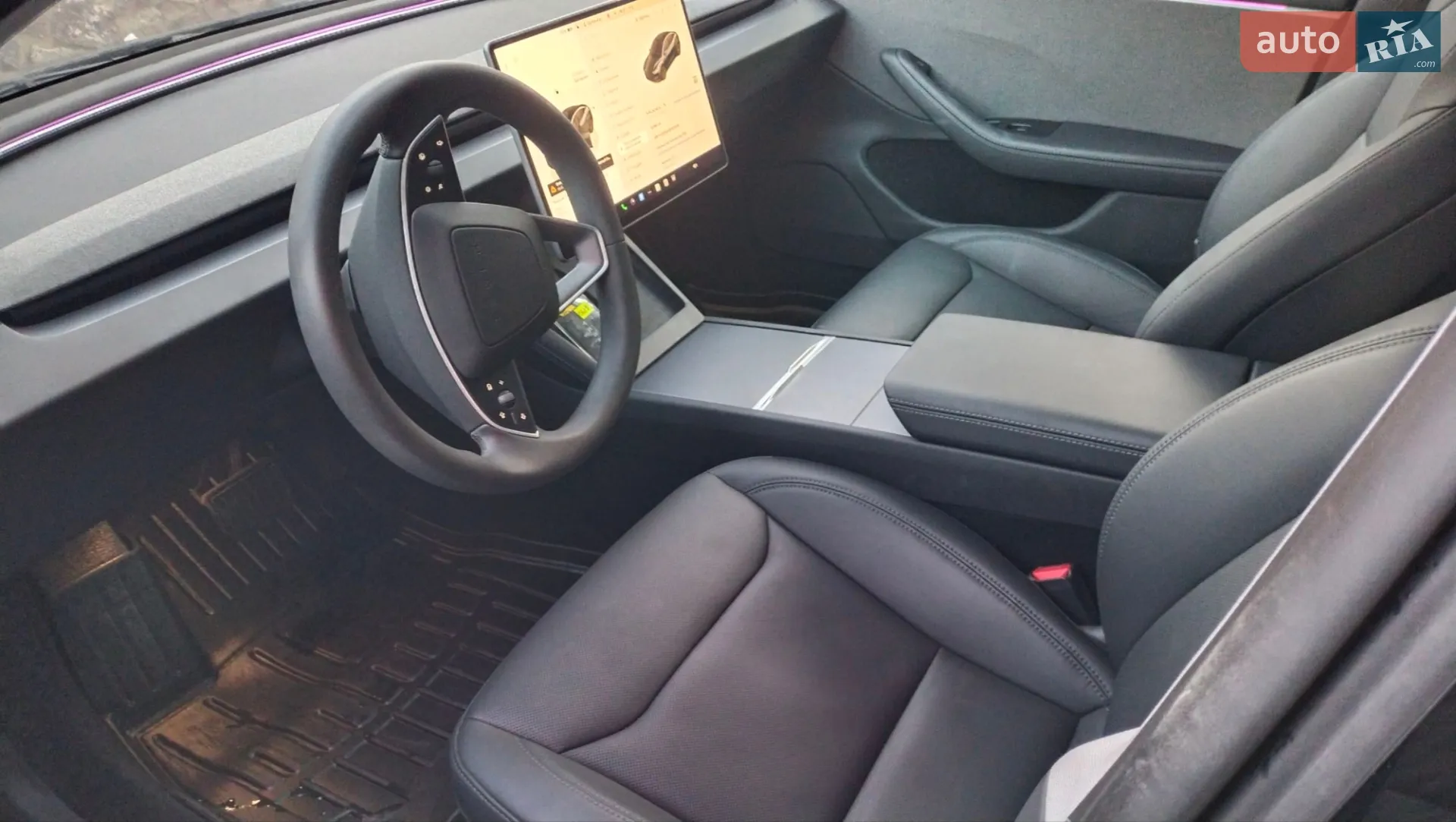 2025 Tesla Model 3 - мініатюра 7