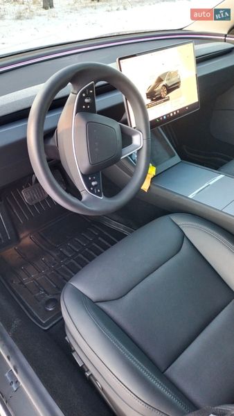 Седан Tesla Model 3 2025 в Полтаве