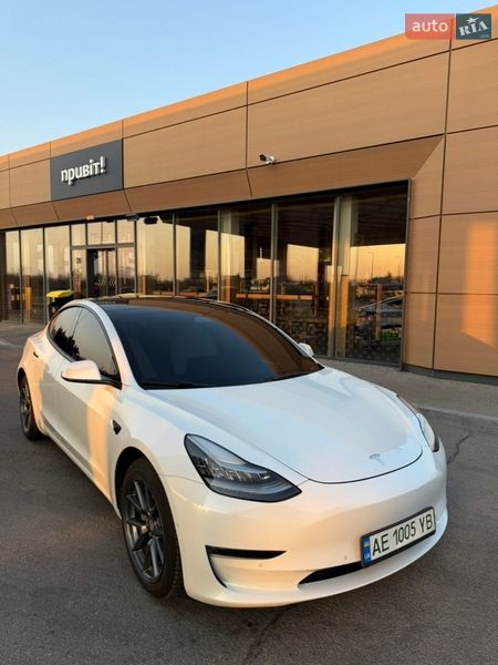 Седан Tesla Model 3 2022 в Днепре фото 2 Седан Tesla Model 3 2022 в Днепре