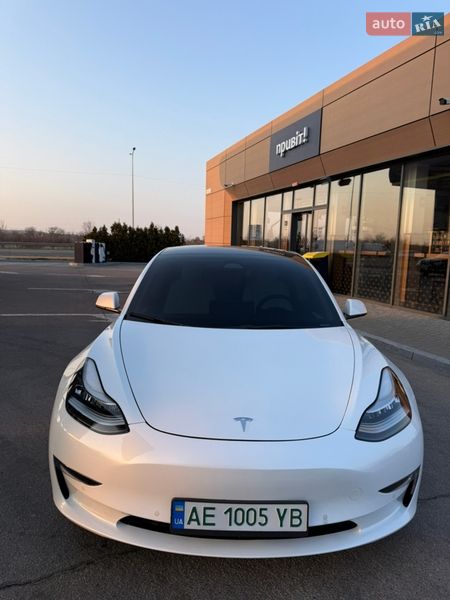 Седан Tesla Model 3 2022 в Днепре фото 6 Седан Tesla Model 3 2022 в Днепре