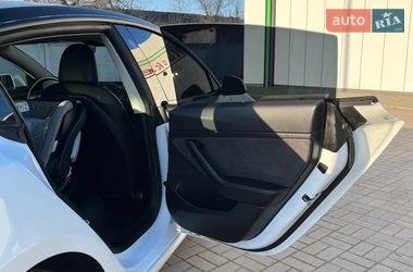 Седан Tesla Model 3 2019 в Житомире