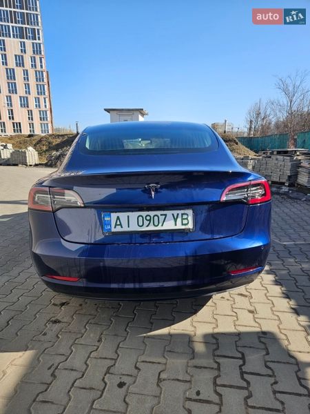 Седан Tesla Model 3 2018 в Киеве