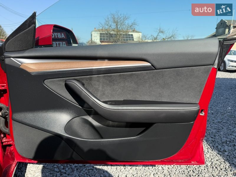 Седан Tesla Model 3 2023 в Стрые фото 15 Седан Tesla Model 3 2023 в Стрые