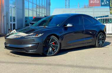Седан Tesla Model 3 2024 в Киеве