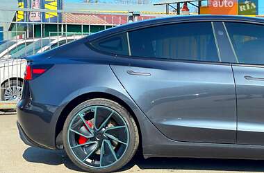 Седан Tesla Model 3 2024 в Киеве
