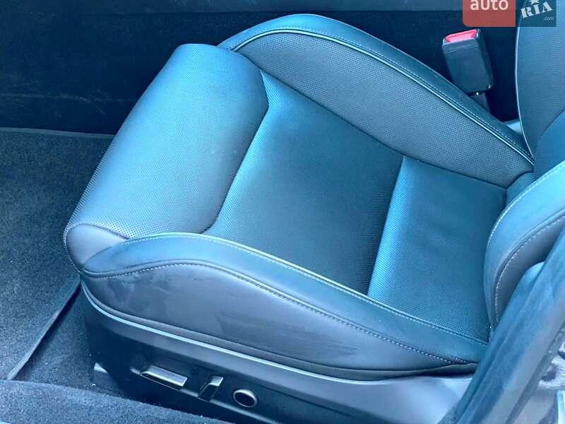 Седан Tesla Model 3 2024 в Киеве фото 43 Седан Tesla Model 3 2024 в Киеве