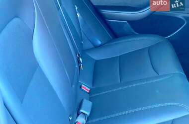 Седан Tesla Model 3 2024 в Киеве