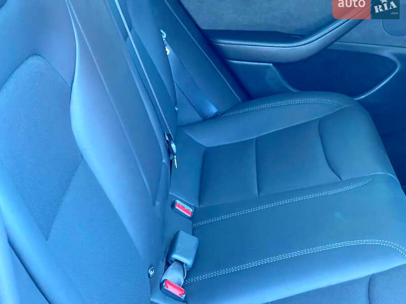 Седан Tesla Model 3 2024 в Киеве фото 75 Седан Tesla Model 3 2024 в Киеве