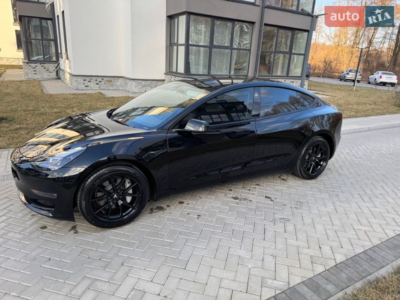 Седан Tesla Model 3 2023 в Киеве фото 2 Седан Tesla Model 3 2023 в Киеве