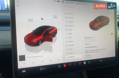 Седан Tesla Model 3 2022 в Виннице