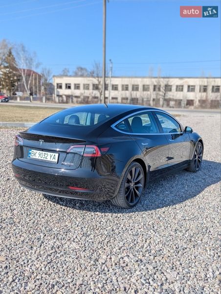 Седан Tesla Model 3 2020 в Березному фото 5 Седан Tesla Model 3 2020 в Березному