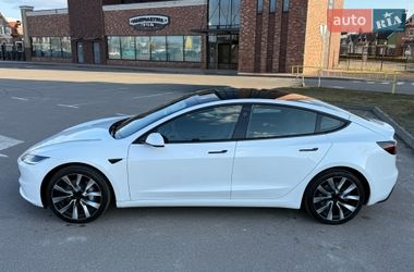 Седан Tesla Model 3 2024 в Киеве