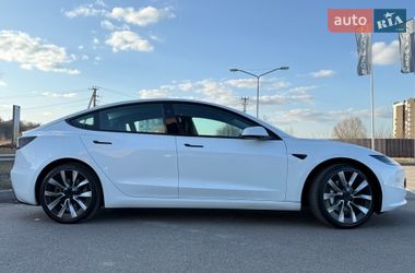 Седан Tesla Model 3 2024 в Киеве