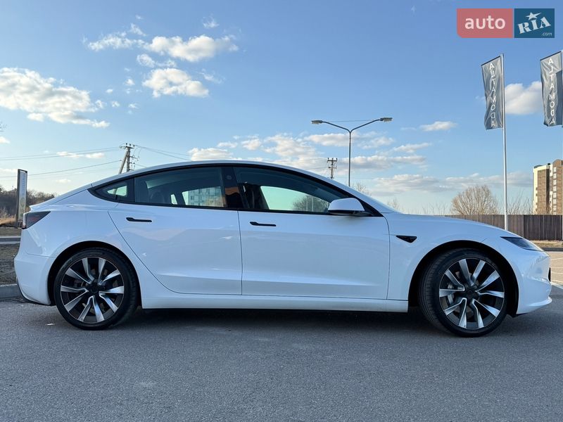 Седан Tesla Model 3 2024 в Києві фото 7 Седан Tesla Model 3 2024 в Києві