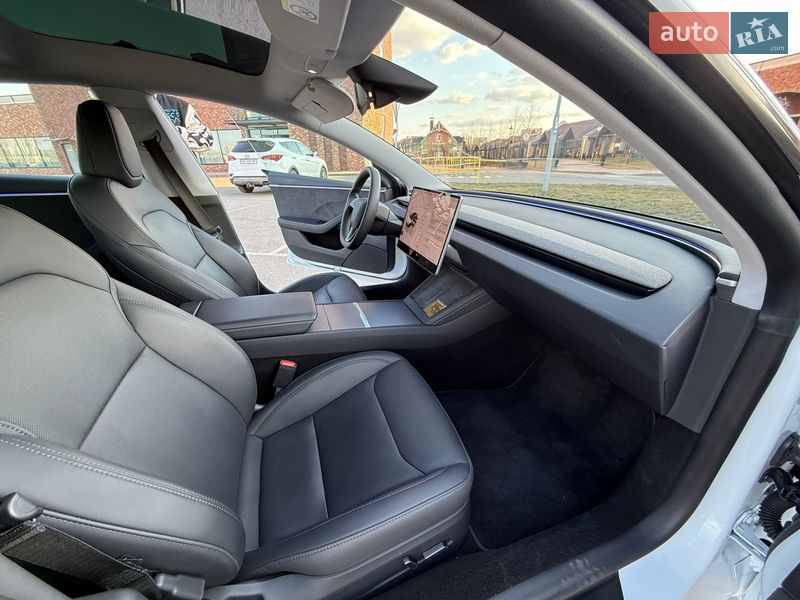Седан Tesla Model 3 2024 в Києві фото 26 Седан Tesla Model 3 2024 в Києві