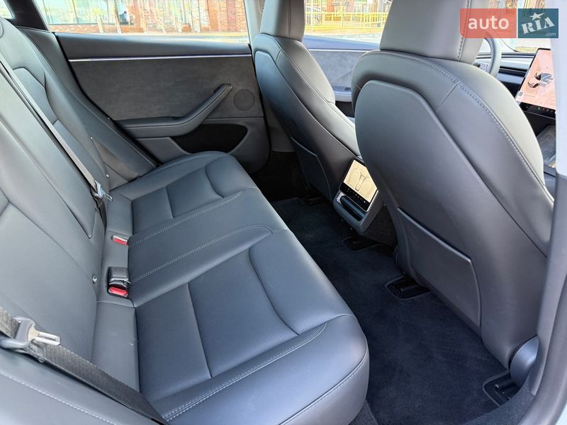 Седан Tesla Model 3 2024 в Києві фото 30 Седан Tesla Model 3 2024 в Києві