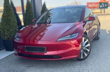 Седан Tesla Model 3 2024 в Ивано-Франковске