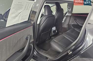 Седан Tesla Model 3 2025 в Львове