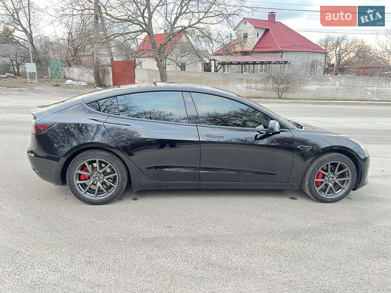 Седан Tesla Model 3 2019 в Дніпрі