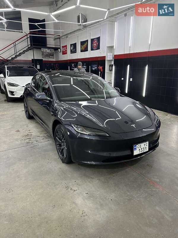 Седан Tesla Model 3 2025 в Черновцах фото 3 Седан Tesla Model 3 2025 в Черновцах