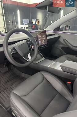 Седан Tesla Model 3 2025 в Черновцах фото 9 Седан Tesla Model 3 2025 в Черновцах