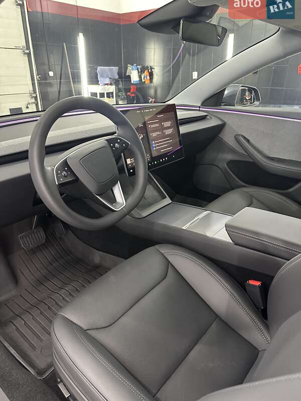 Седан Tesla Model 3 2025 в Черновцах фото 9 Седан Tesla Model 3 2025 в Черновцах