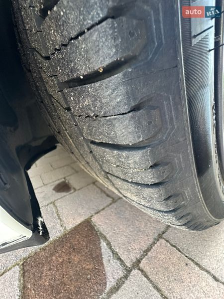 Седан Tesla Model 3 2022 в Виннице