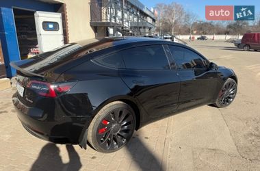 Седан Tesla Model 3 2023 в Киеве