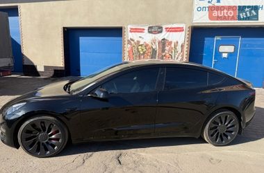 Седан Tesla Model 3 2023 в Киеве