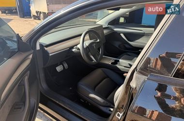 Седан Tesla Model 3 2023 в Киеве