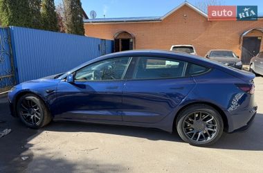 Седан Tesla Model 3 2024 в Киеве