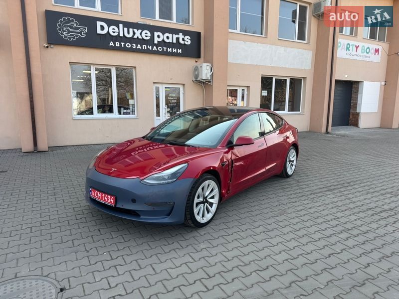 Tesla Model 3 2022