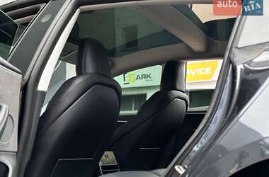 Седан Tesla Model 3 2024 в Киеве