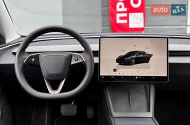 Седан Tesla Model 3 2024 в Киеве