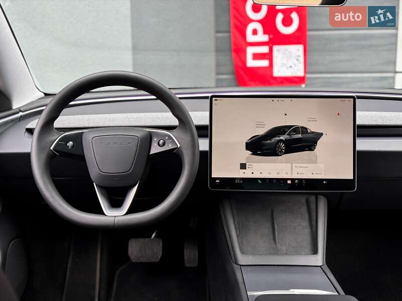 Седан Tesla Model 3 2024 в Киеве