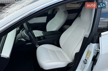 Седан Tesla Model 3 2019 в Николаеве