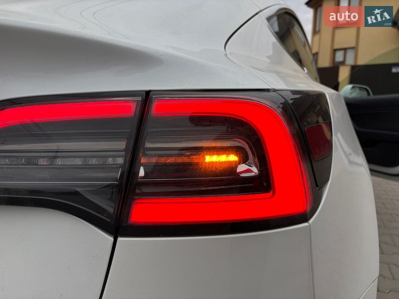 Седан Tesla Model 3 2020 в Хмельницькому фото 18 Седан Tesla Model 3 2020 в Хмельницькому