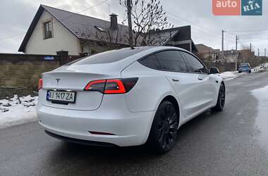Седан Tesla Model 3 2022 в Киеве