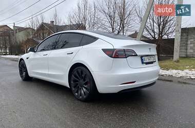 Седан Tesla Model 3 2022 в Киеве