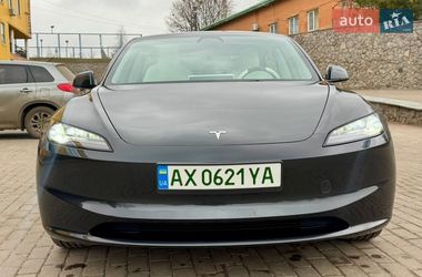Седан Tesla Model 3 2025 в Харькове