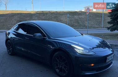 Седан Tesla Model 3 2019 в Киеве