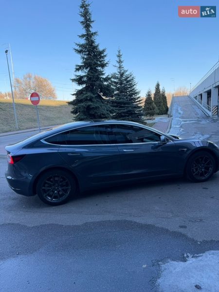 Седан Tesla Model 3 2019 в Киеве фото 14 Седан Tesla Model 3 2019 в Киеве