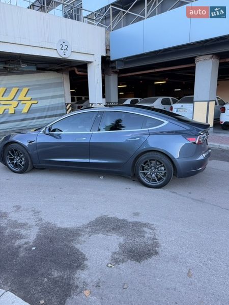 Седан Tesla Model 3 2019 в Киеве фото 39 Седан Tesla Model 3 2019 в Киеве